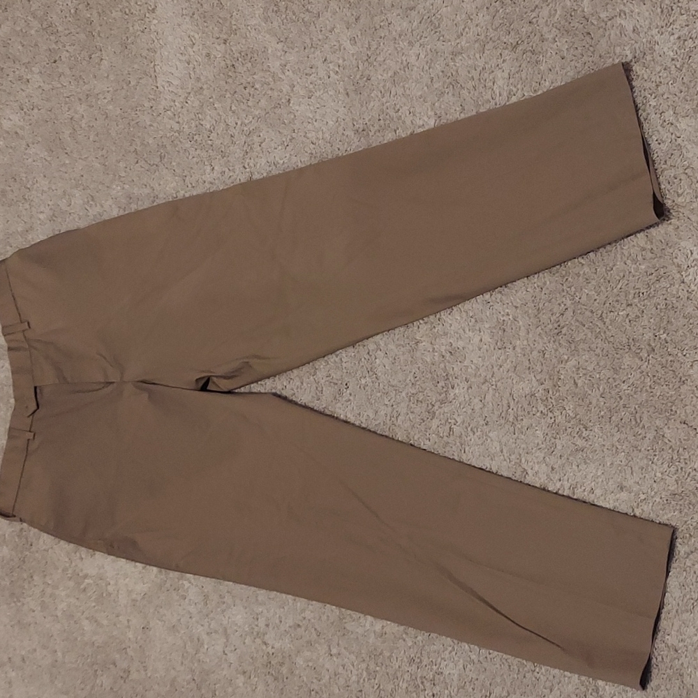 Perry Ellis 34x32 Kahki Pants